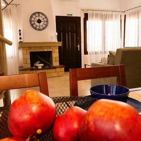 Olive Garden וילה Karianí